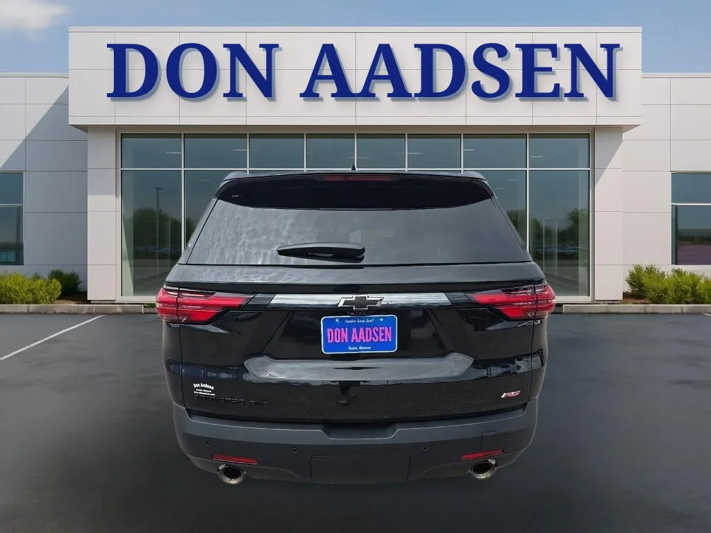 Used 2022 Mosaic Black Metallic Chevrolet RS image 6