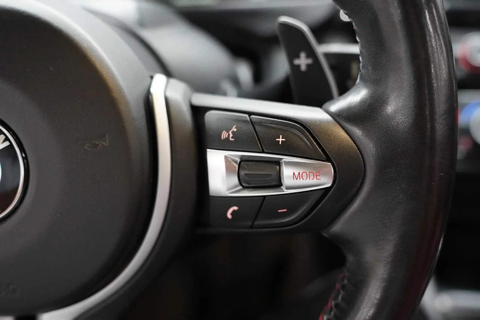 Used 2015 GREY BMW  image 21
