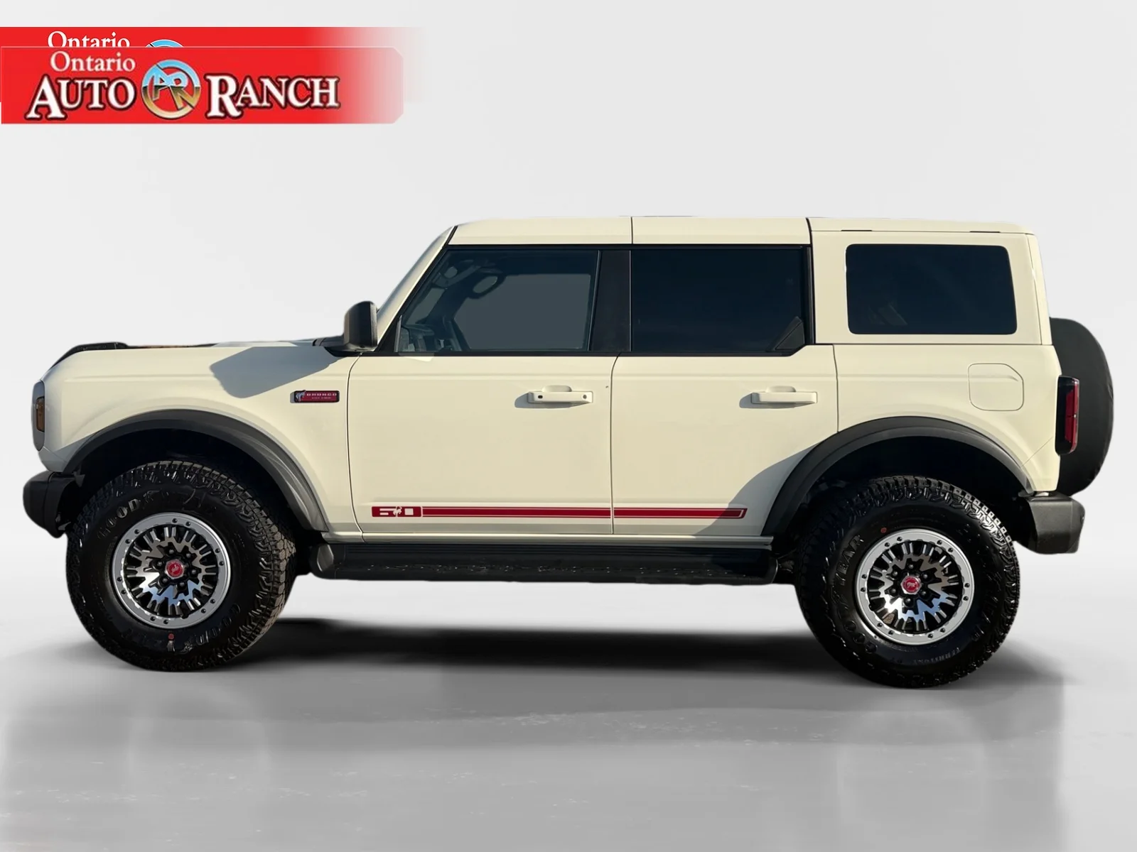 New 2026 WIMBLEDON WHITE Ford Outer Banks image 2