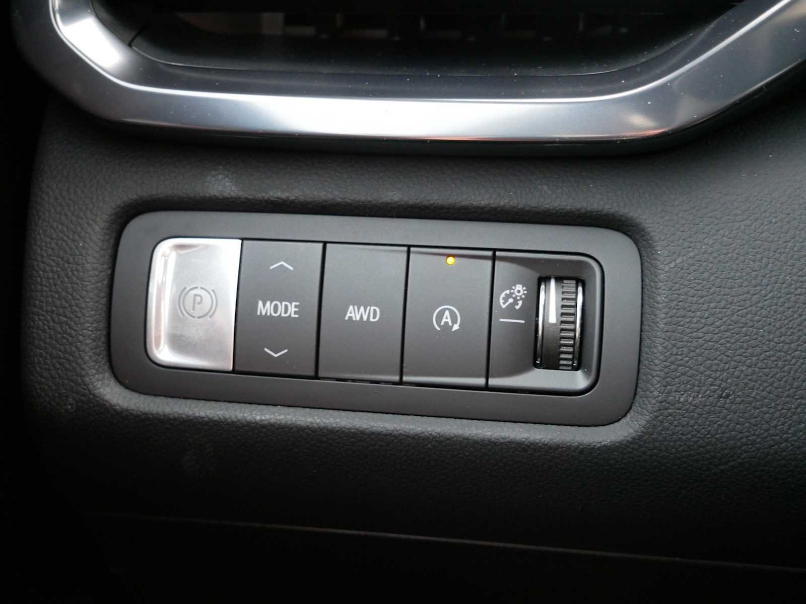 2026 GMC Acadia AT4 - Photo 22