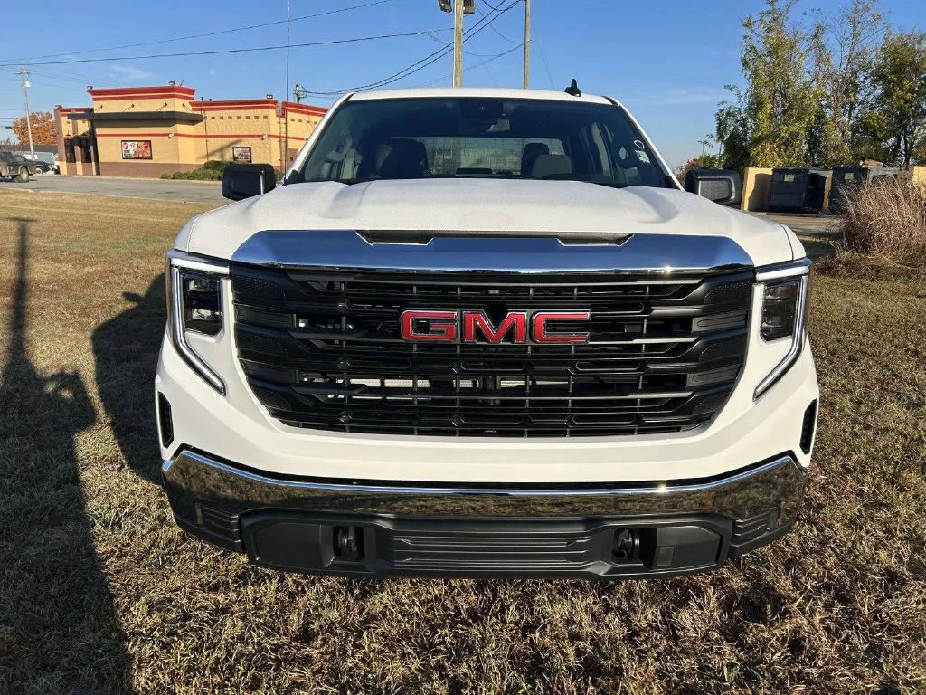 New 2026 Summit White GMC Pro image 9