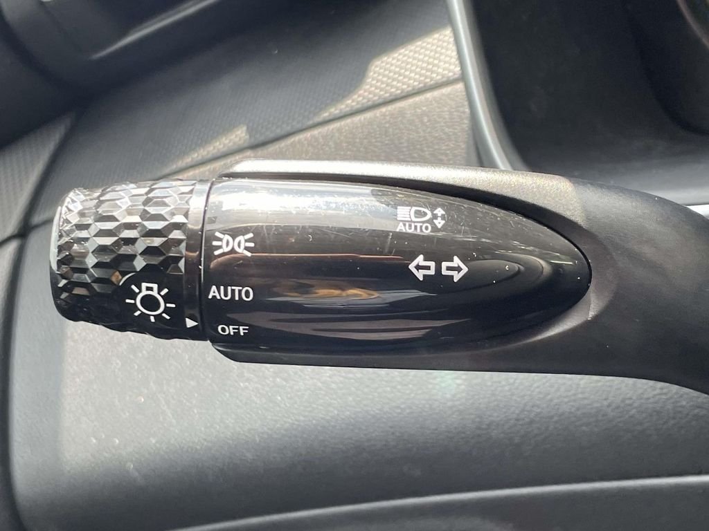 Certified Used 2022 Gray Hyundai SEL image 21