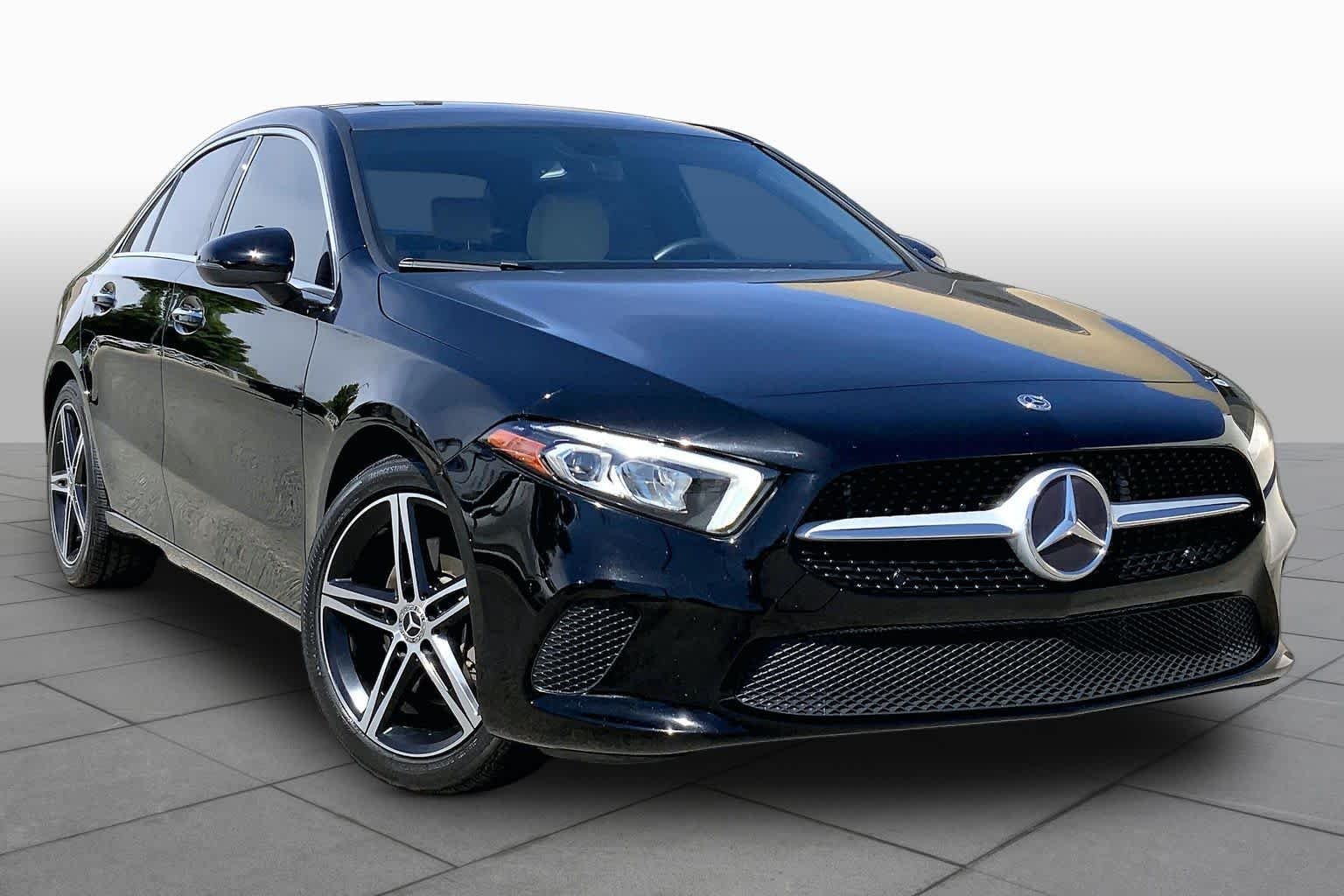 Used 2020 Night Black Mercedes-Benz A 220 image 2