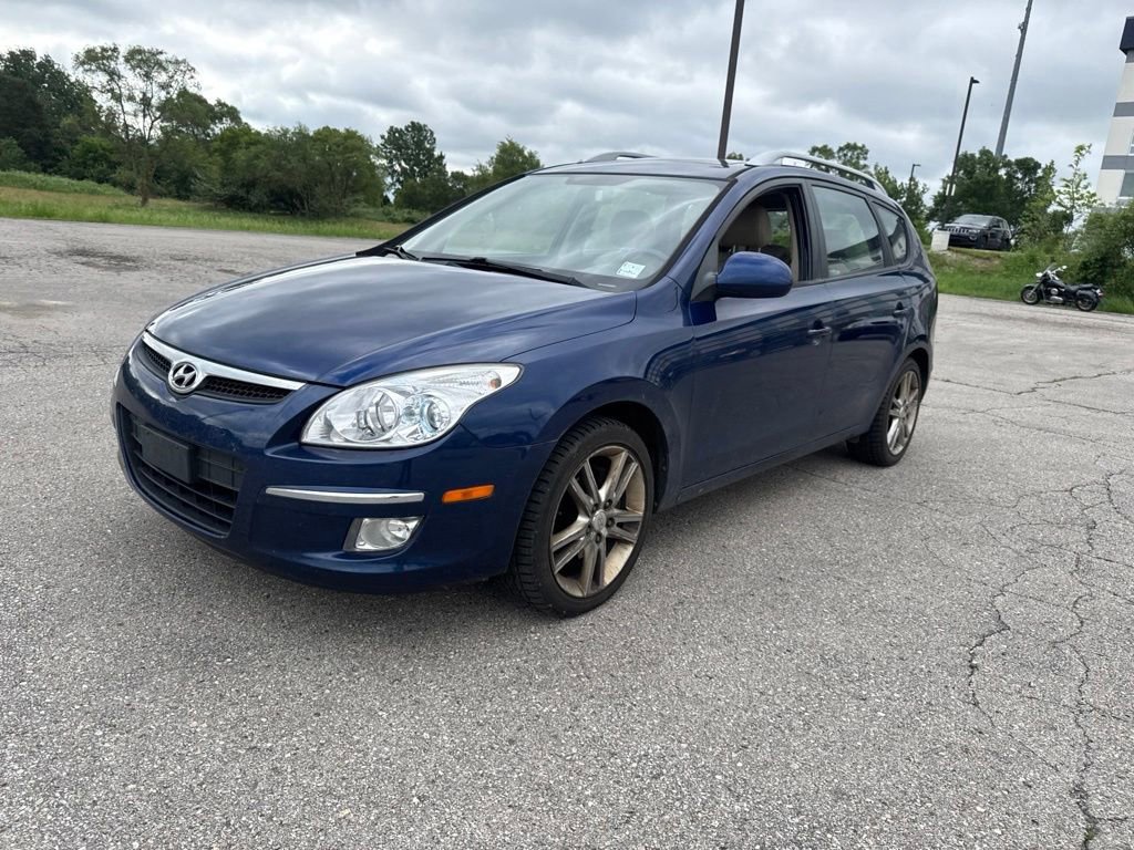 Used 2012  Hyundai SE image 5