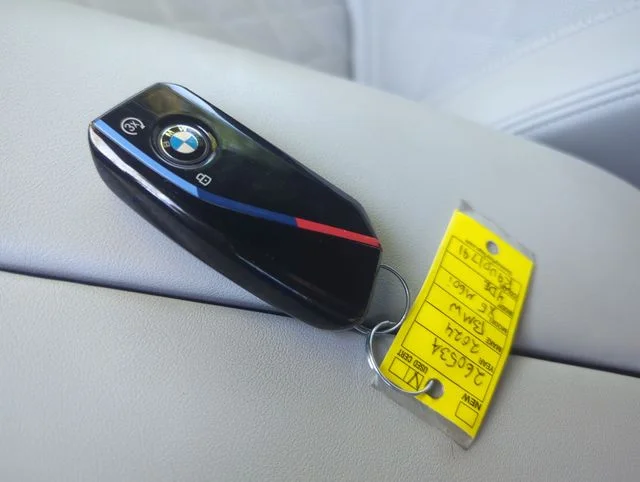 Used 2024 Red BMW M60i image 22
