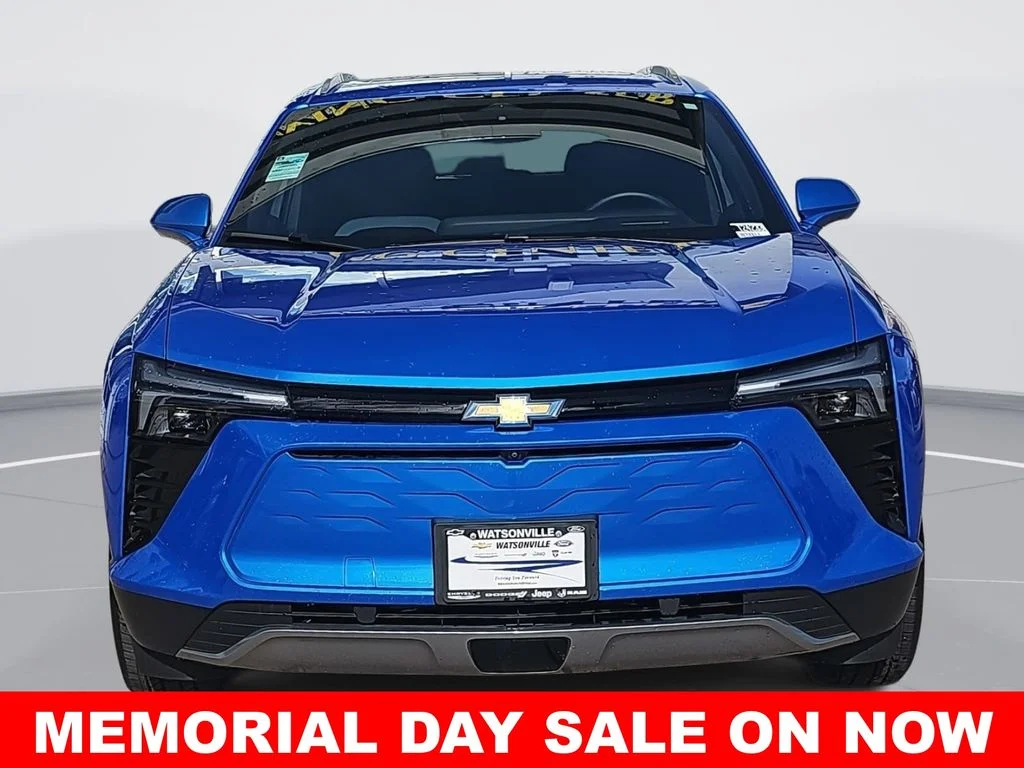 Used 2024 Blue Chevrolet LT image 8