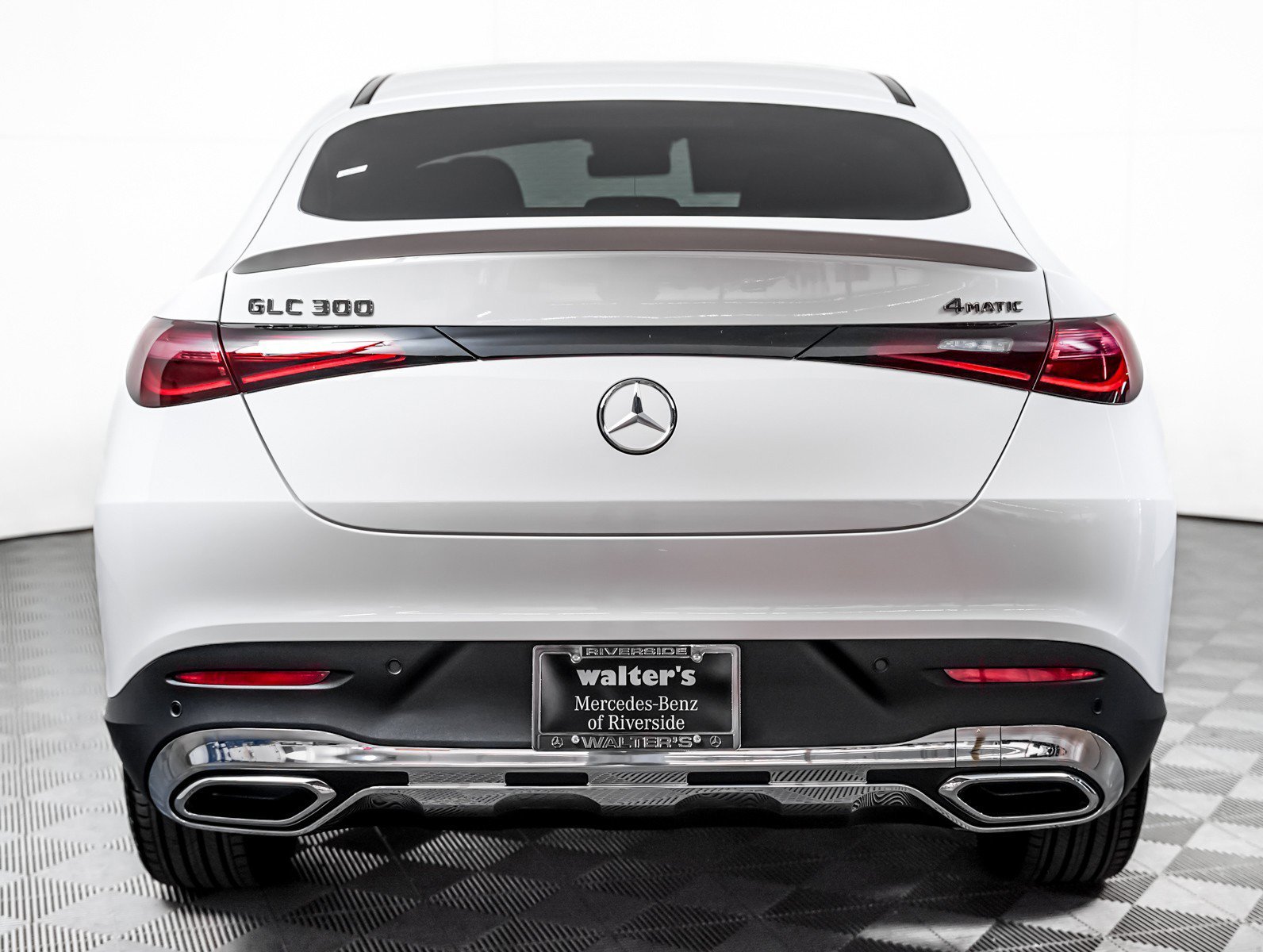 New 2026 Polar White Mercedes-Benz GLC 300 image 10