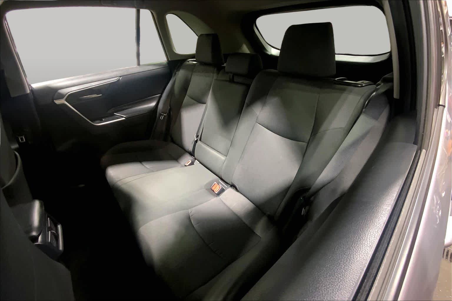 Used 2025 Silver Sky Metallic Toyota Hybrid XLE image 21