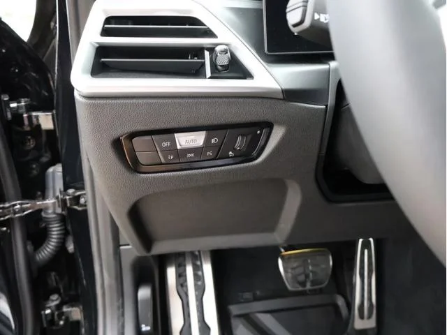 New 2026 Black Sapphire Metallic BMW M340i xDrive image 36