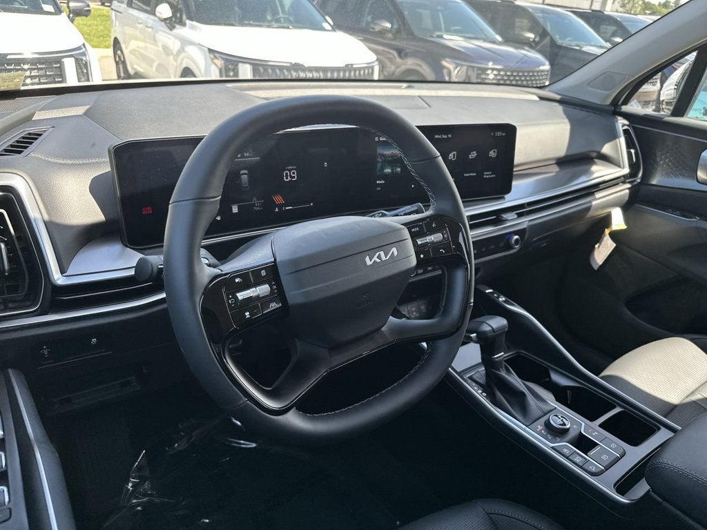 2026 Kia Sorento S - Photo 16