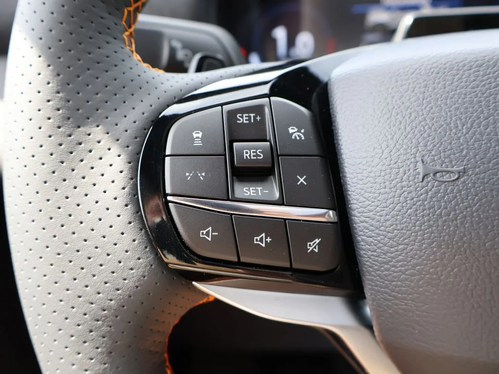 New 2026 Star White Metallic Tri-Coat Ford Tremor® image 28