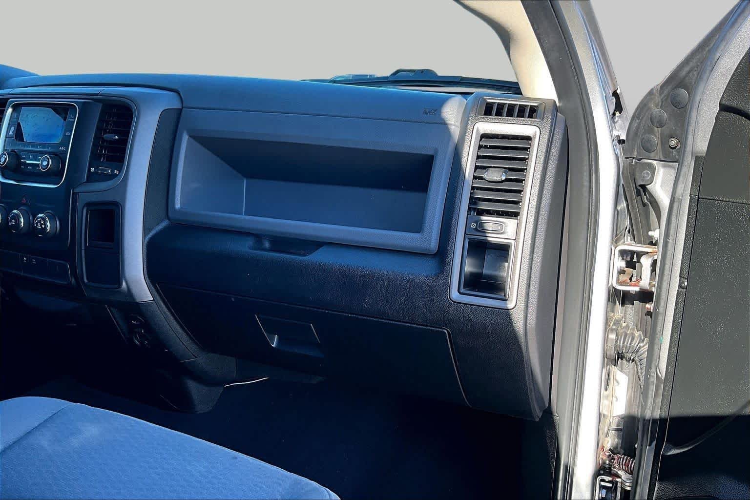 Used 2019 Billet Silver Metallic Clearcoat Ram Tradesman image 18