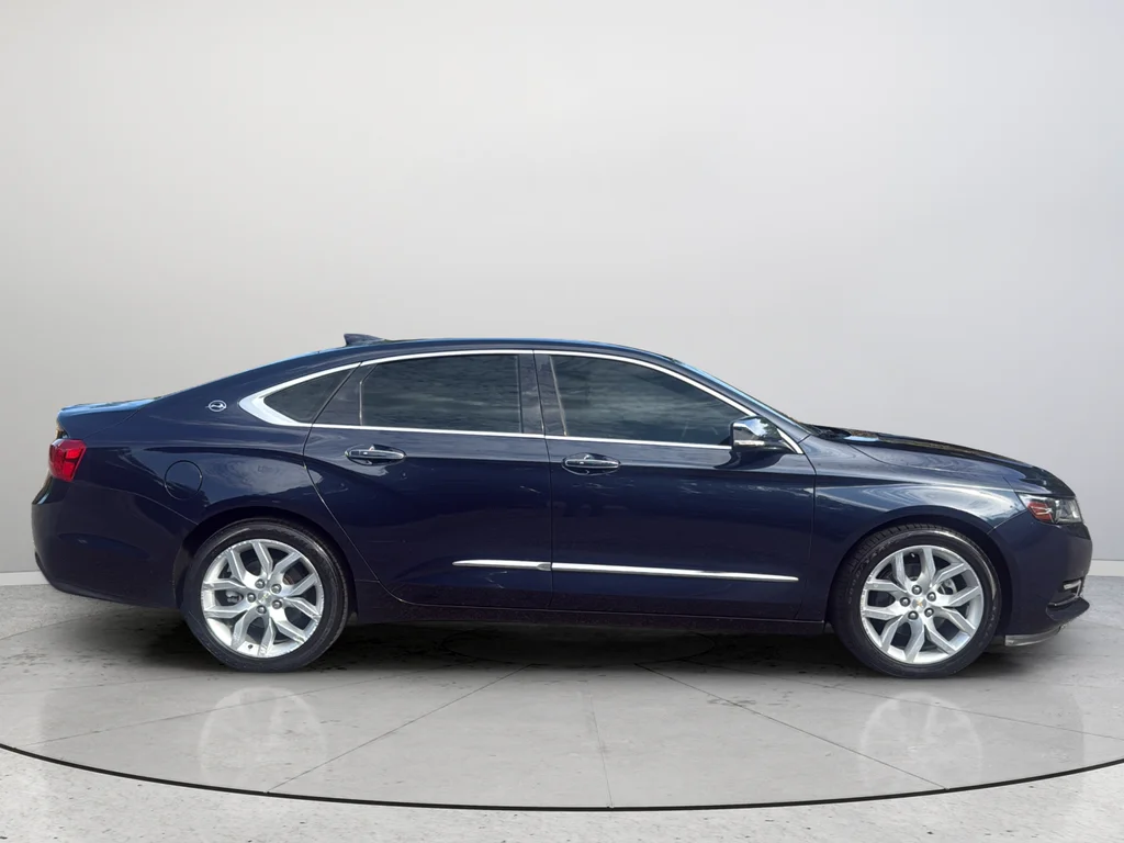 Used 2018 Blue Chevrolet Premier image 6