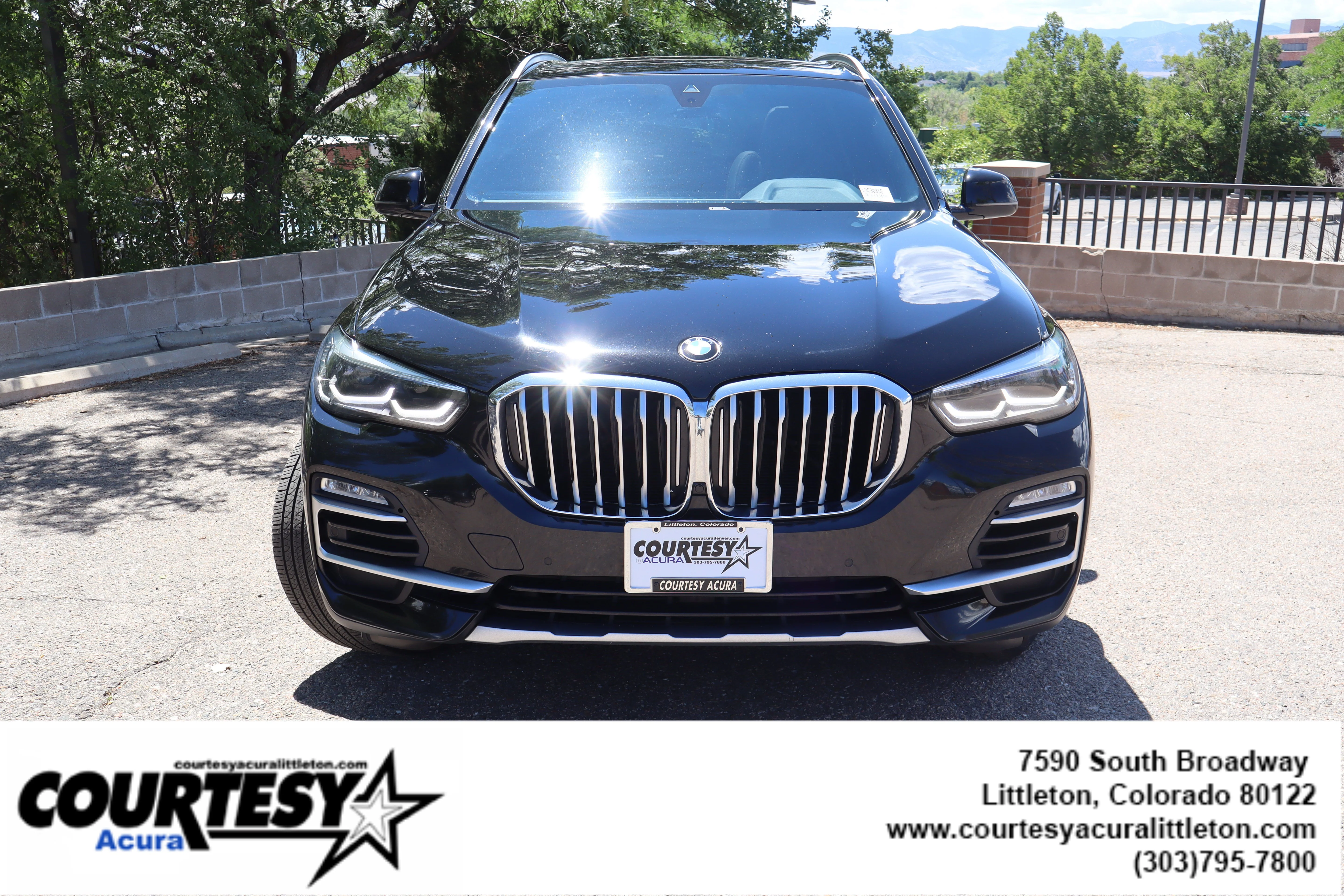 Used 2020 Jet Black BMW xDrive40i image 2