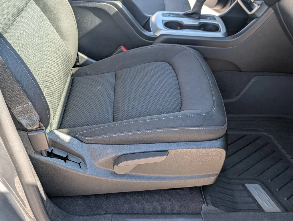 Used 2019 SATIN STEEL METALLIC Chevrolet 2WD LT image 30