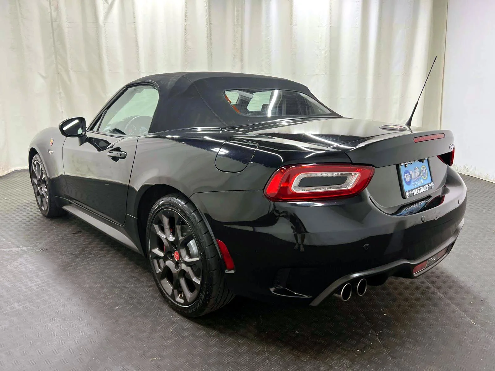 2017 FIAT 124 Spider Abarth - Photo 8