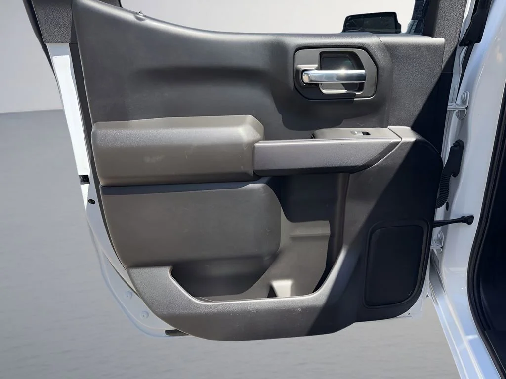 Used 2024 Summit White Chevrolet Custom image 16