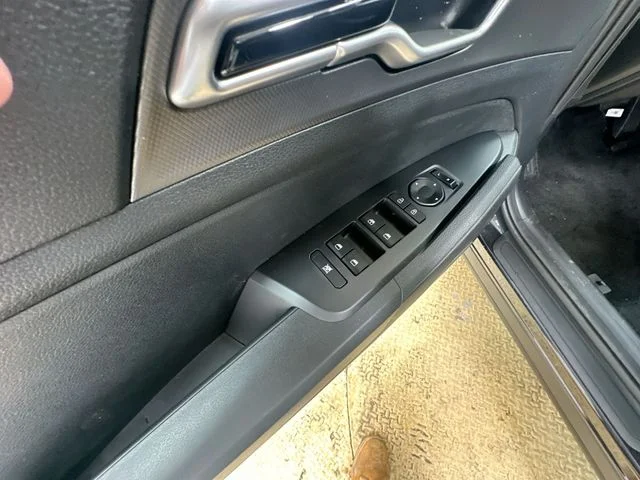 New 2026 Gray Kia LX image 16