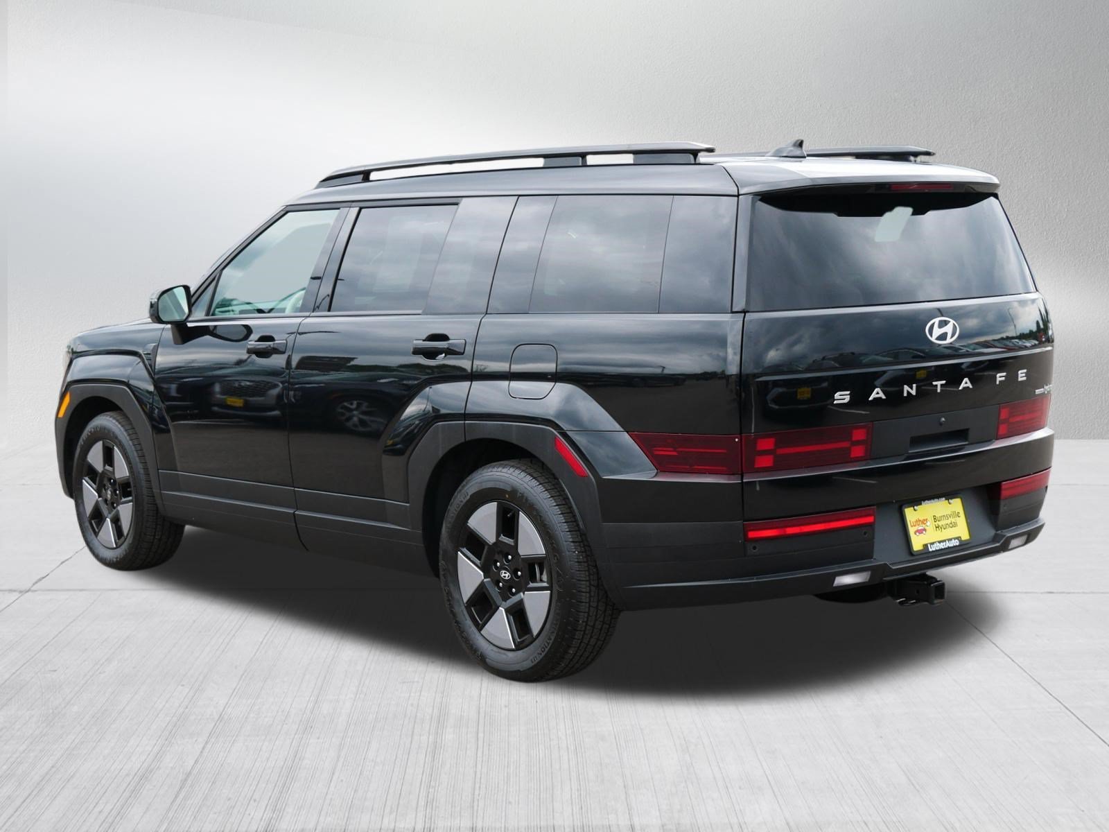 Certified Used 2024 Phantom Black Hyundai SEL image 5