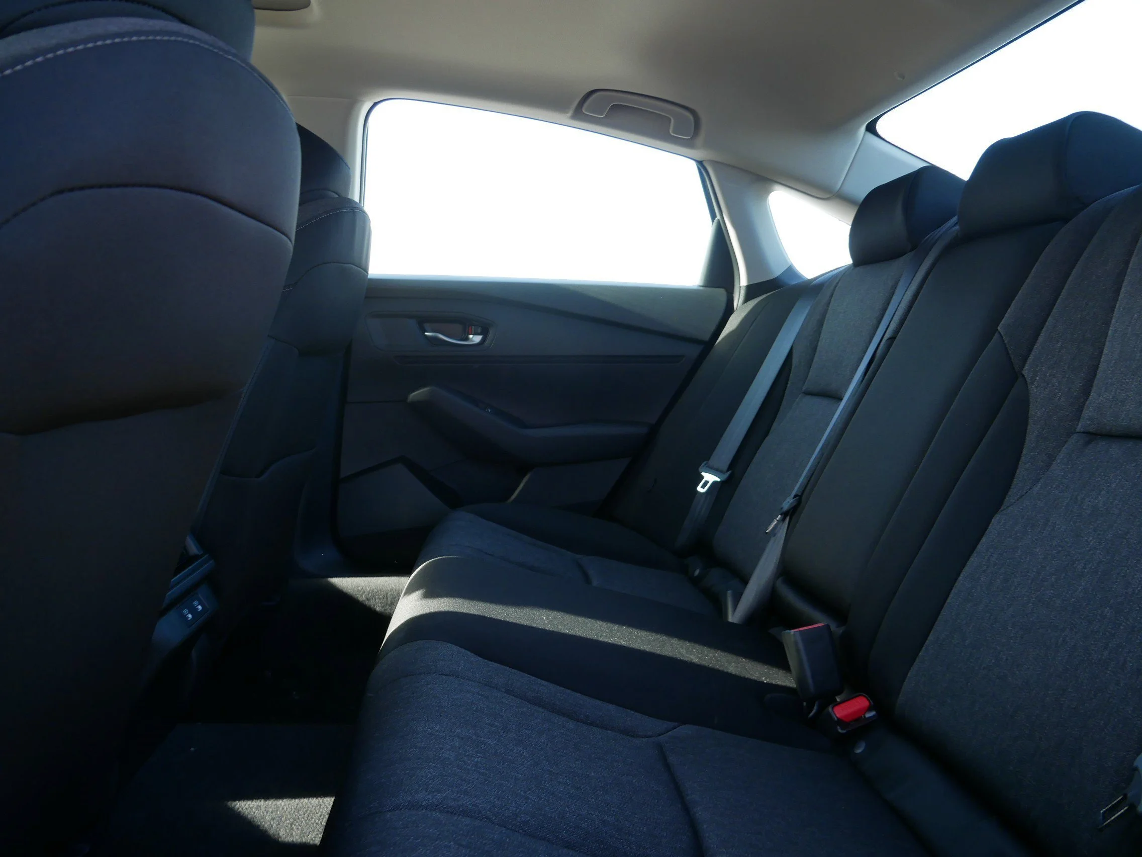 New 2026 Meteorite Gray Metallic Honda SE image 12