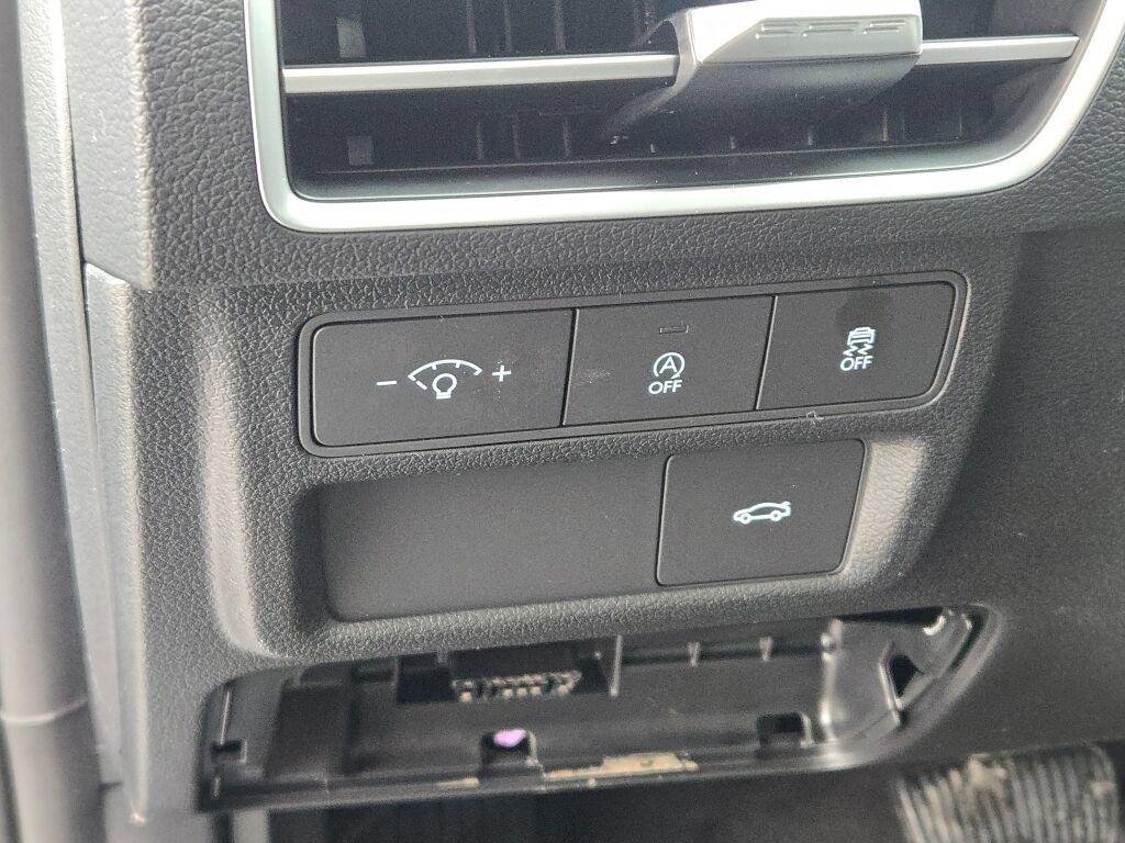 New 2026 Gray Hyundai SE image 22