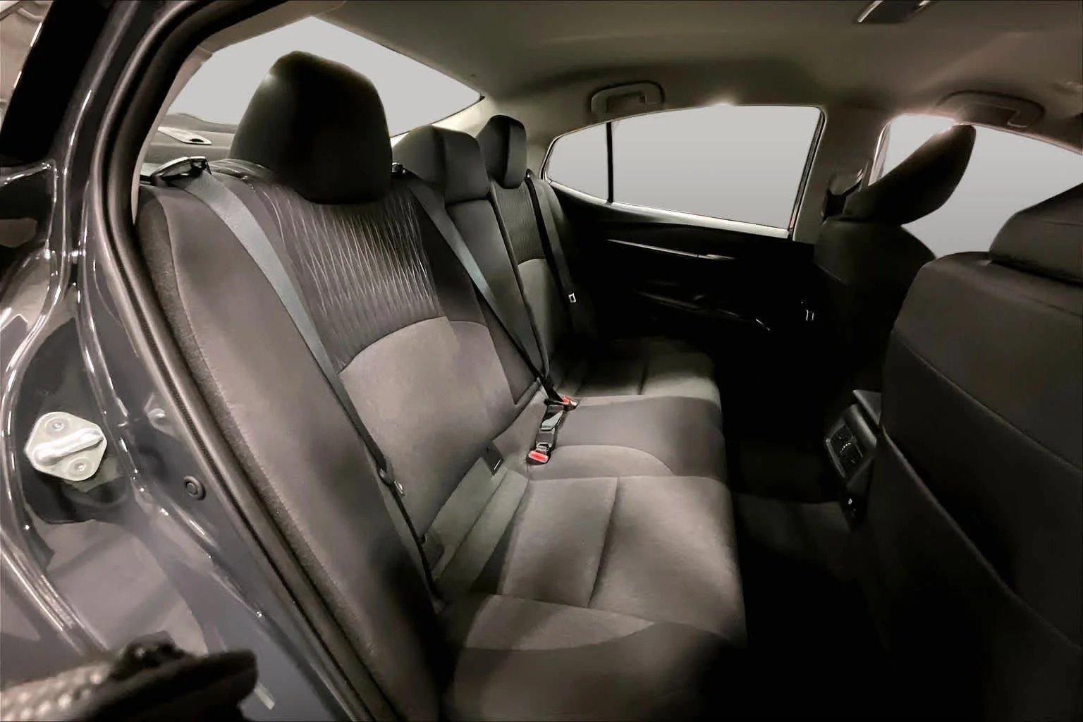 Used 2025 Underground Toyota LE image 19