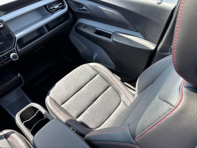 Used 2027 Mosaic Black Metallic Chevrolet RS image 15