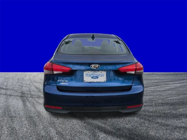 Used 2018 Blue Kia LX image 5