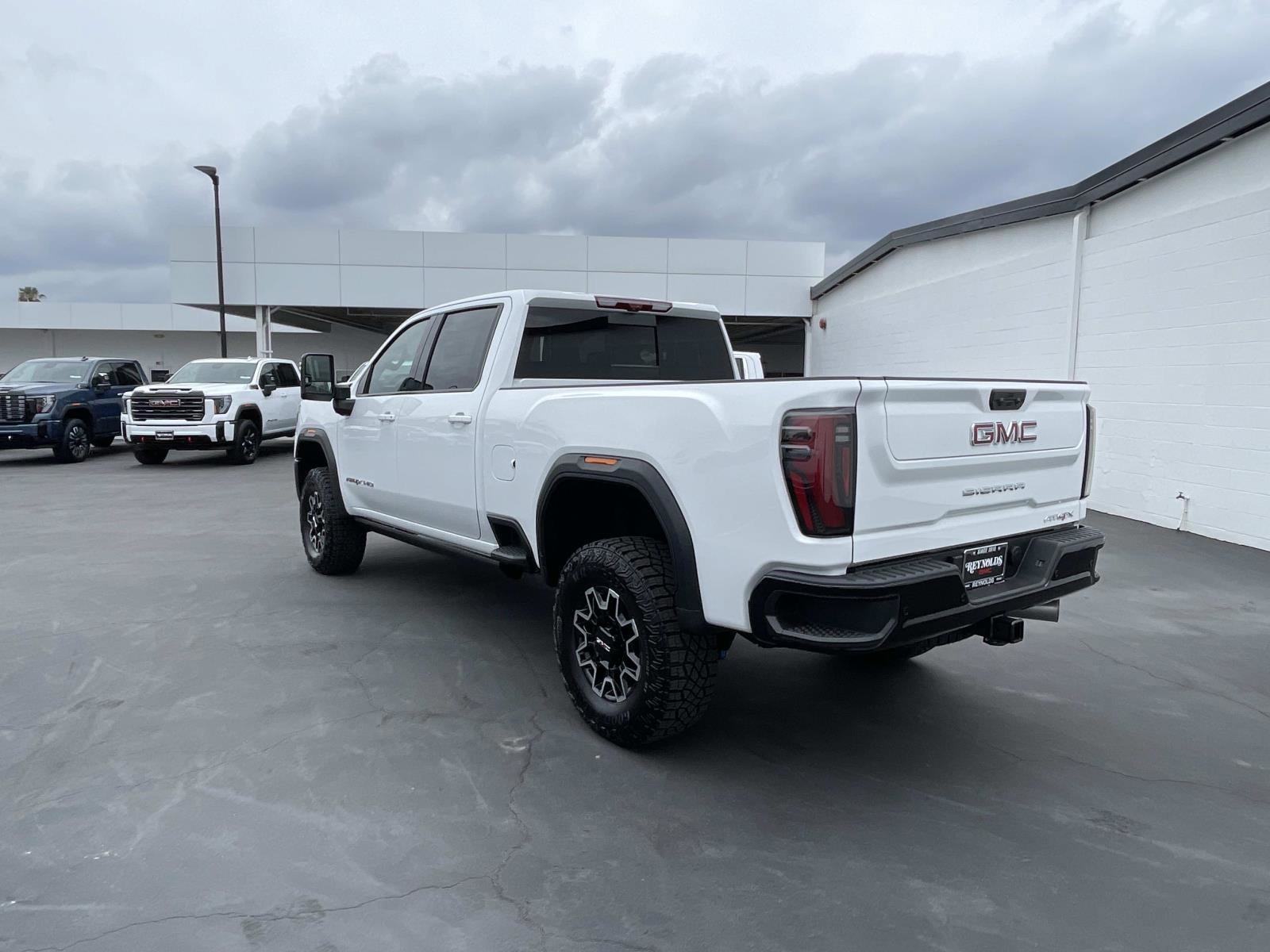 2026 GMC Sierra 2500HD AT4X - Photo 7