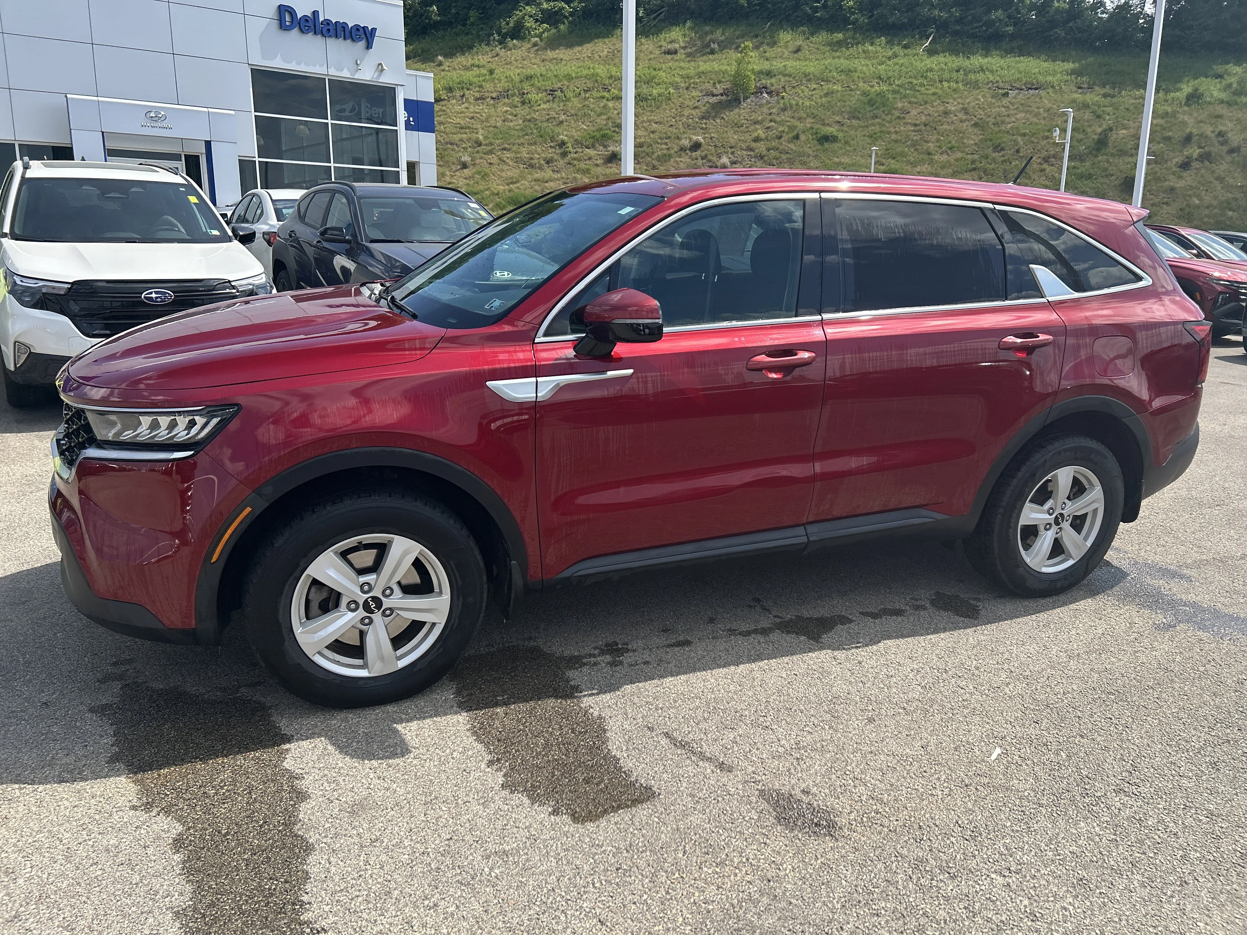 Certified Used 2022 Passion Red Tintcoat Kia LX image 11