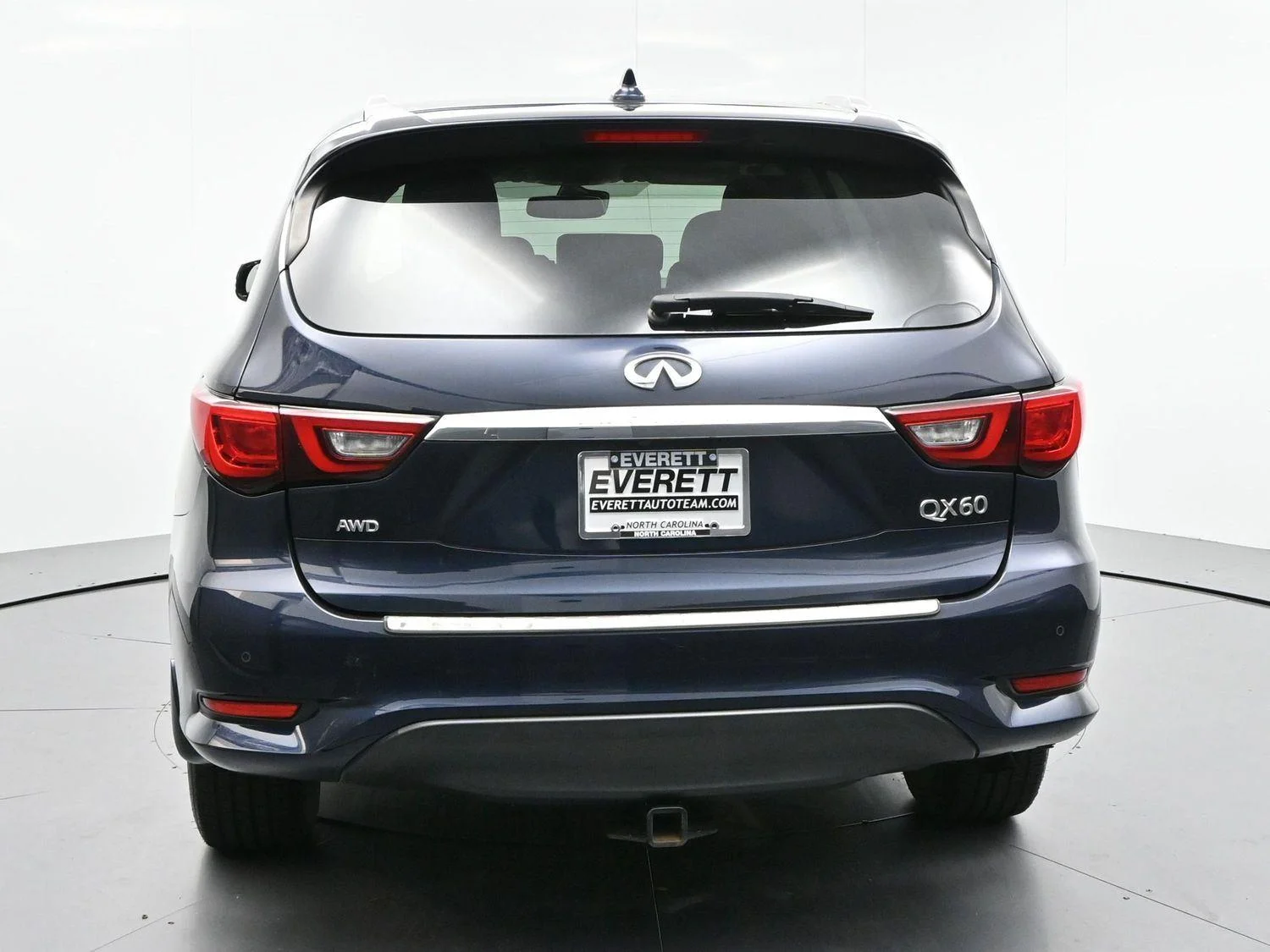 Used 2019 Hermosa Blue INFINITI LUXE image 6