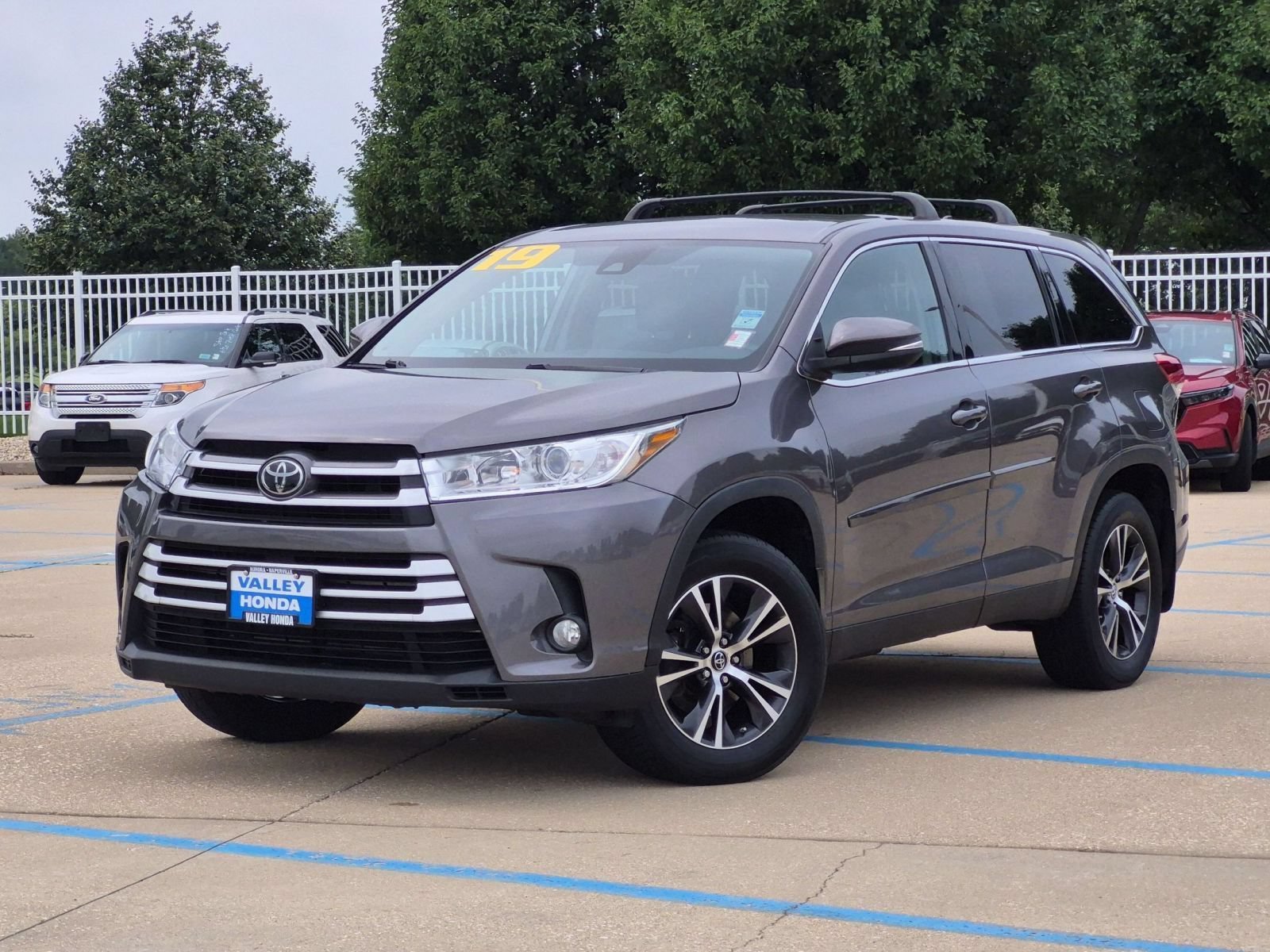 Used 2019 Predawn Gray Mica Toyota LE Plus AWD image 2