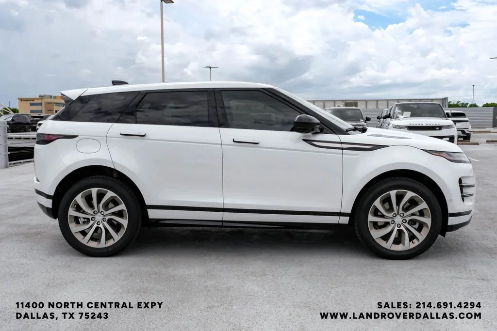 New 2026 Ostuni Pearl Wht Prem Met Land Rover Hoxton Edition image 5