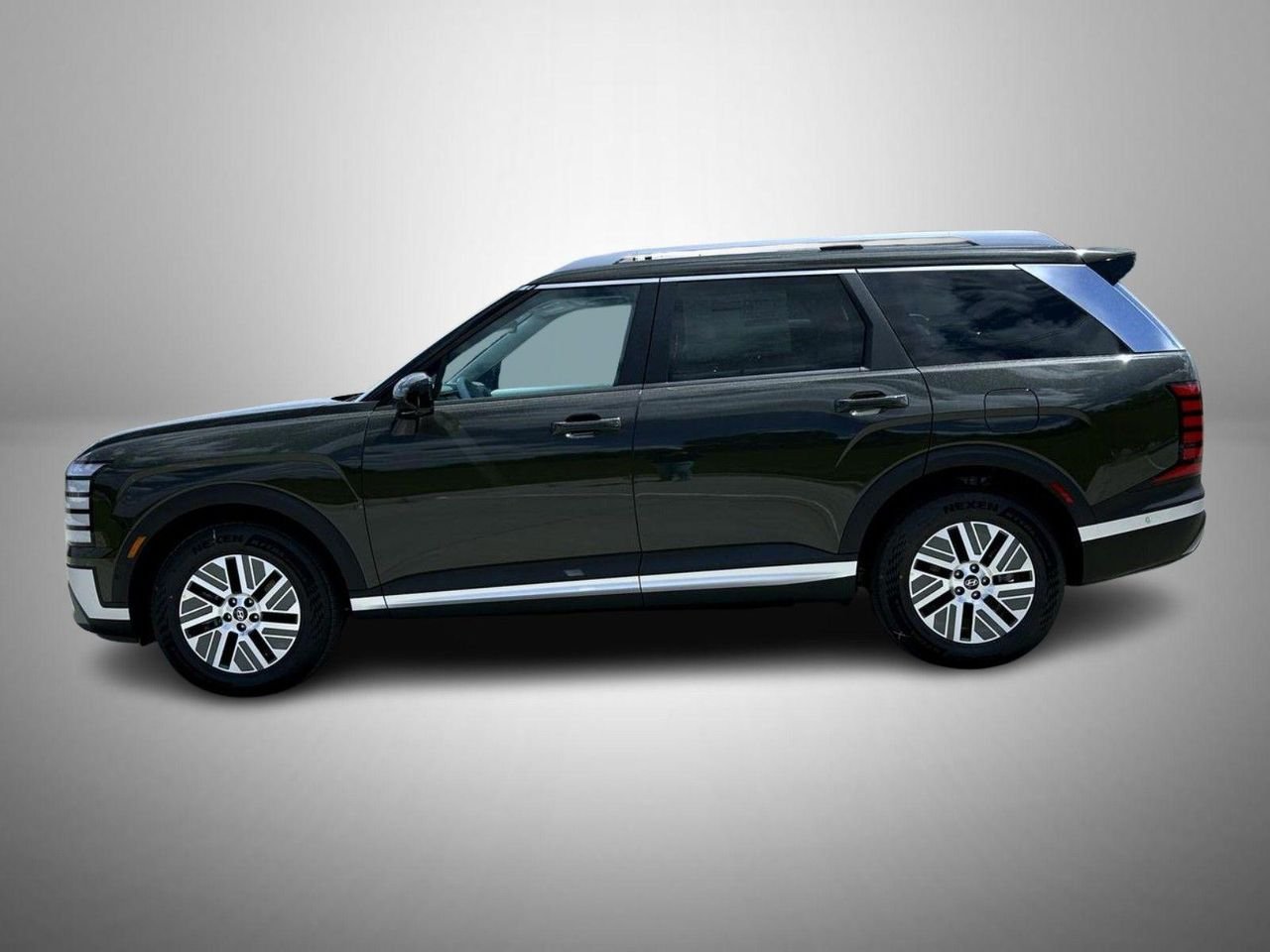 New 2026 Green Hyundai SEL Premium image 8