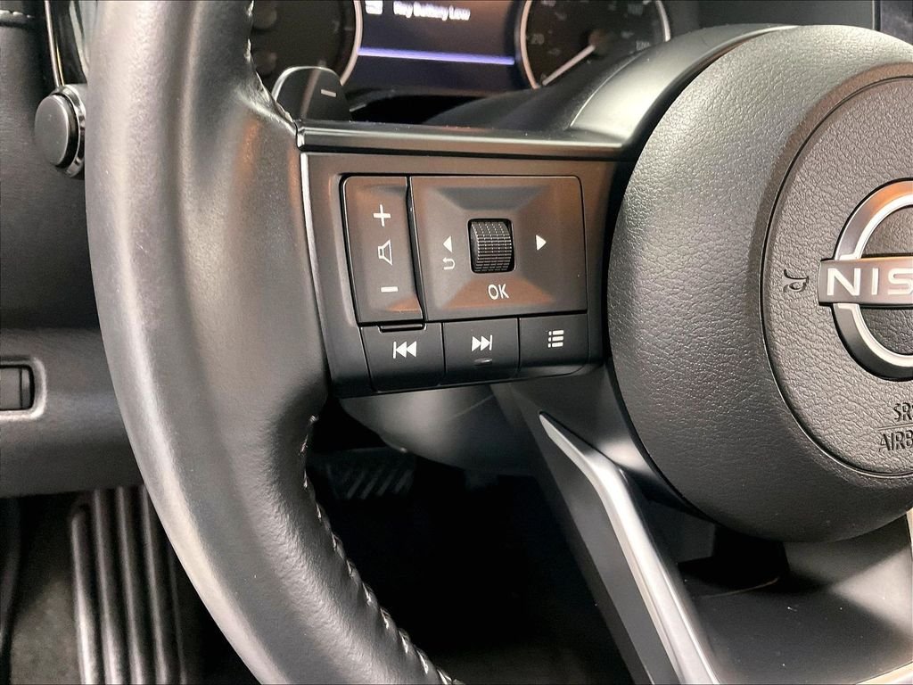 Used 2024 White Nissan SV image 23
