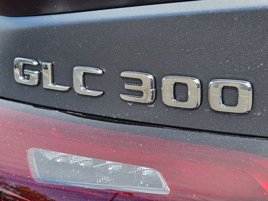 New 2027 MANUFAKTUR Graphite Grey Magno Mercedes-Benz GLC 300 COUPE 4MATIC® image 10