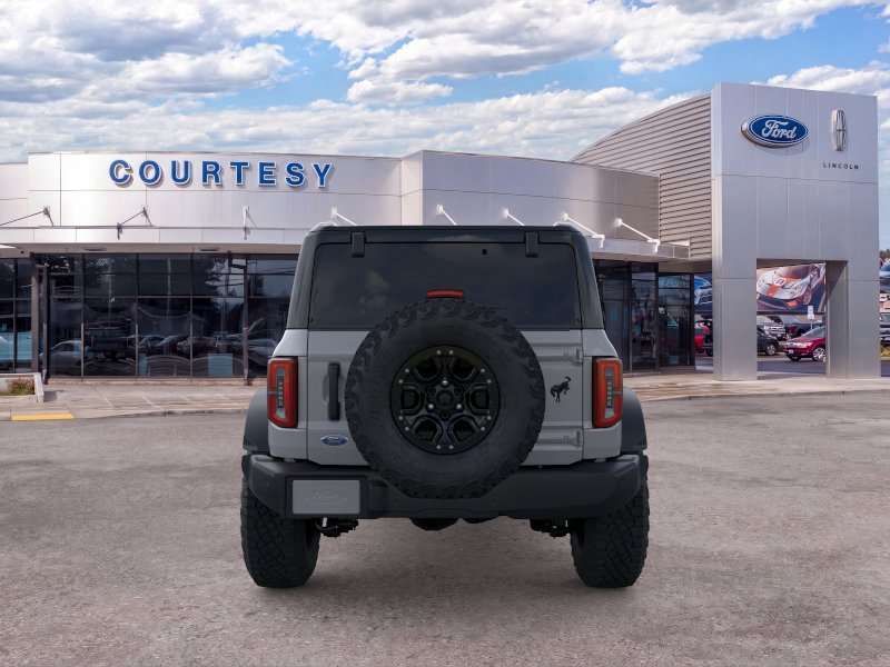 New 2026 Avalanche Gray Ford Outer Banks® image 5