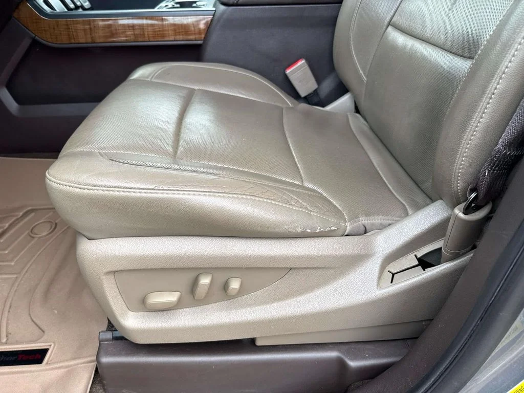 Used 2017 Gray GMC SLT image 33