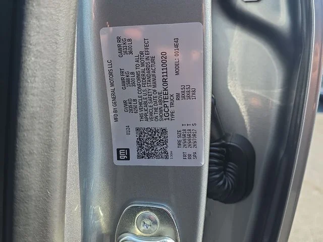 Used 2024 Gray Chevrolet Trail Boss image 36