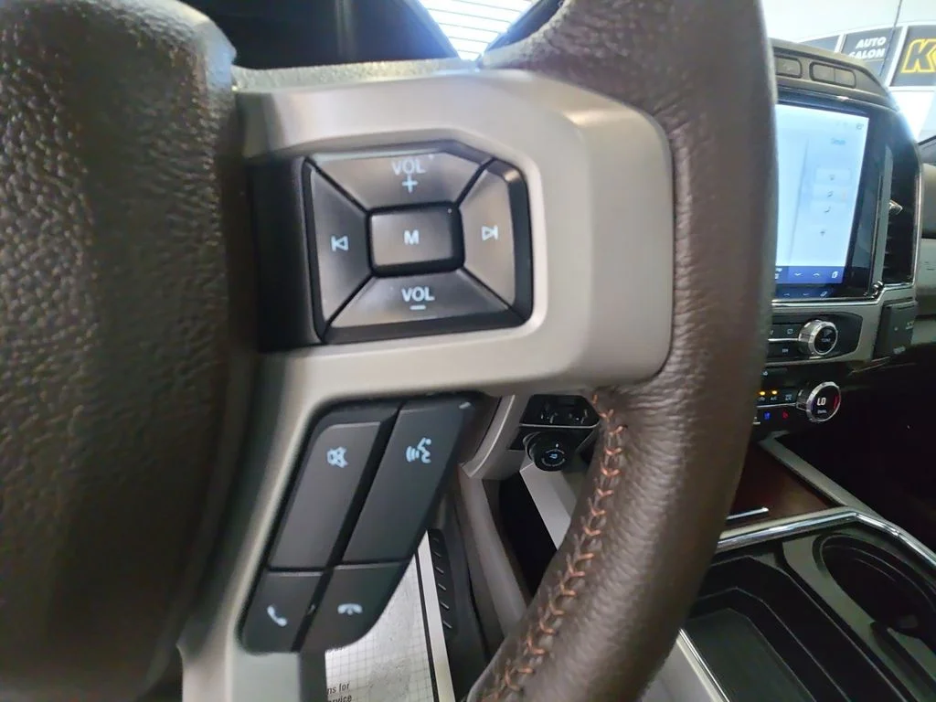 Used 2022 White Ford King Ranch image 19
