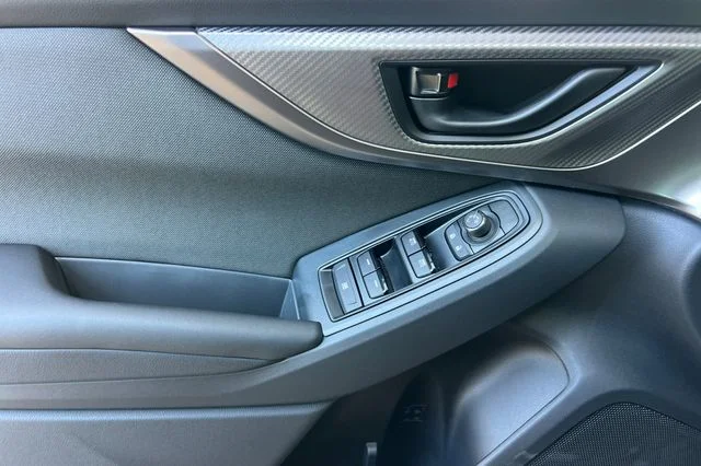 New 2026 CERAMIC WHITE Subaru Base image 8