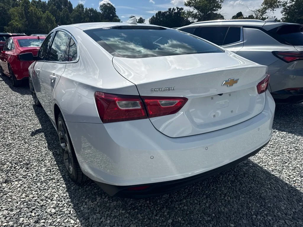 Used 2024 White Chevrolet LT image 4