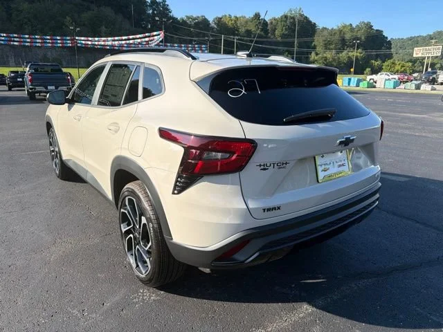 New 2026 White Sands Chevrolet 2RS image 5