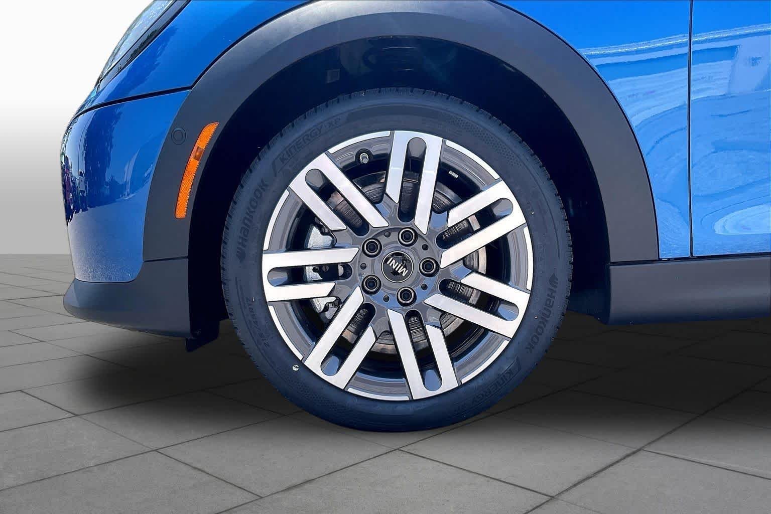 2026 MINI Hardtop 4 Door - Photo 11