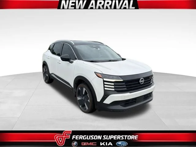 2025 Nissan Kicks 2.0 SR AWD's photo