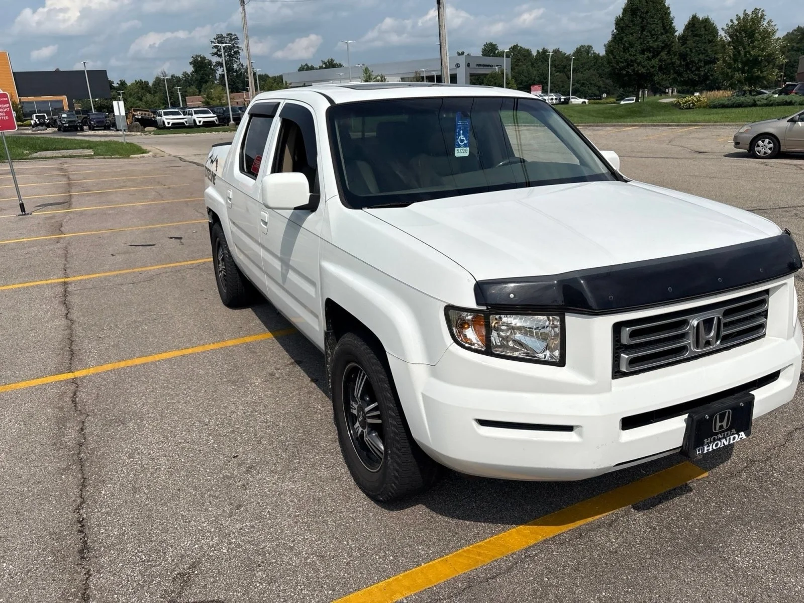 Used 2008 Taffeta White Honda RTL image 15