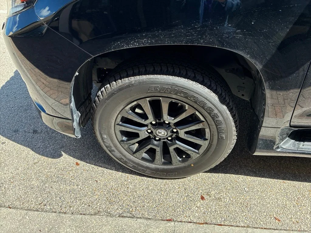 Certified Used 2022 Black Lexus 460 image 13