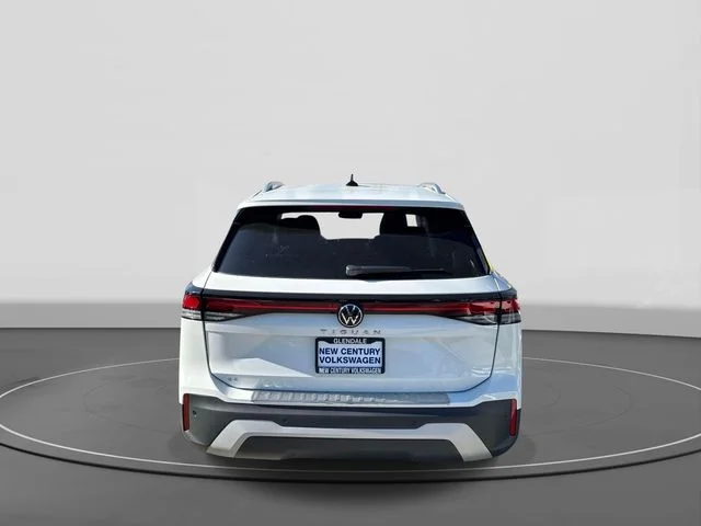 New 2026 White Volkswagen 2.0T SE image 4