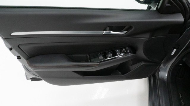 Used 2025 Gun Metallic Nissan SR image 17