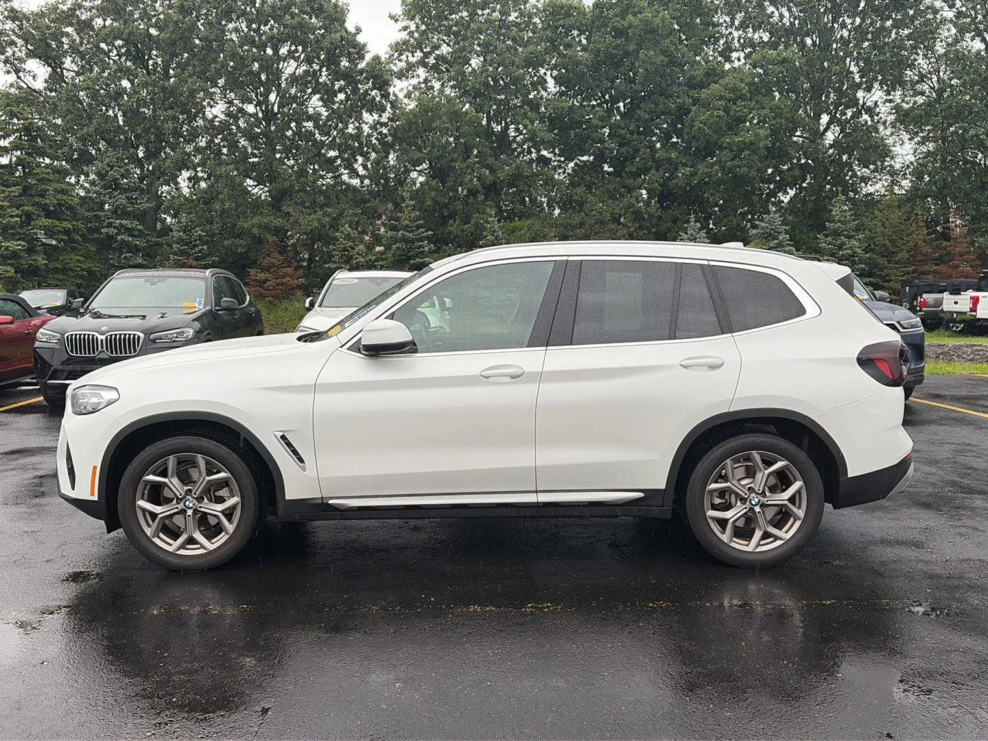 Used 2022 Mineral White Metallic BMW xDrive30i image 6